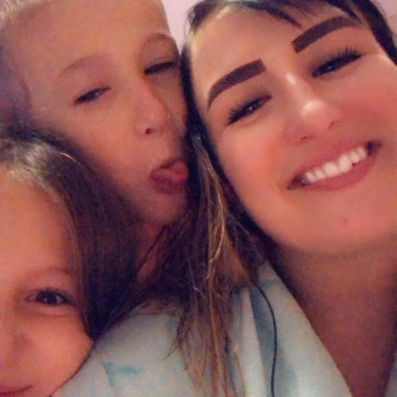 Meet your Posher, Gaby - Picture 1 of 1